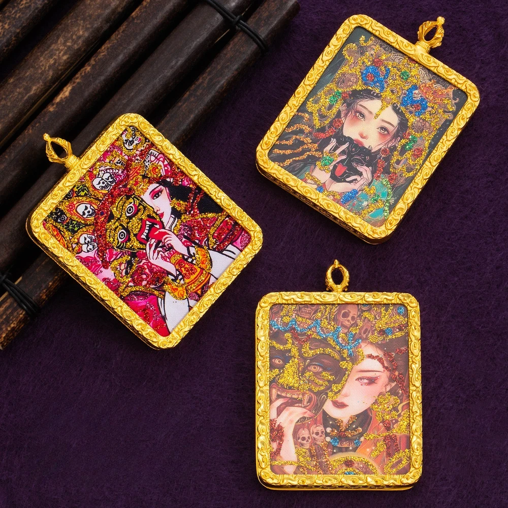 Guardian God Thangka：Tibetan thangka pendant, Zakiram alloy gilded thangka